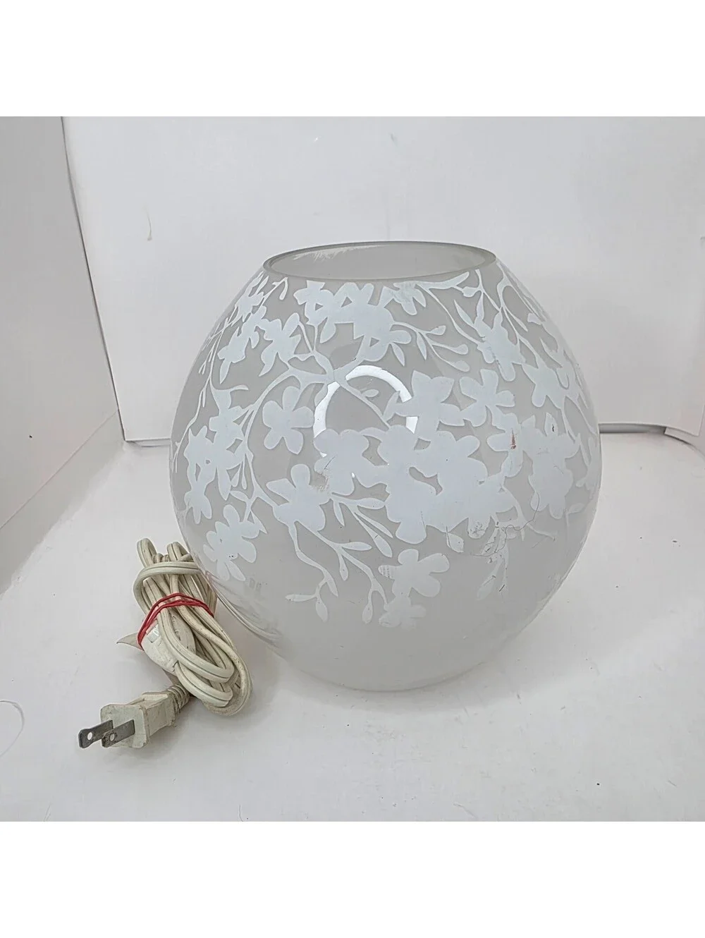 IKEA Knubbig Table Lamp White Frosted Glass Cherry Blossom Globe Mood Light 10'